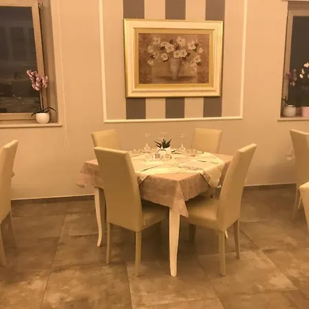 Bistrot Ventidue E 3* Mirabella Eclano